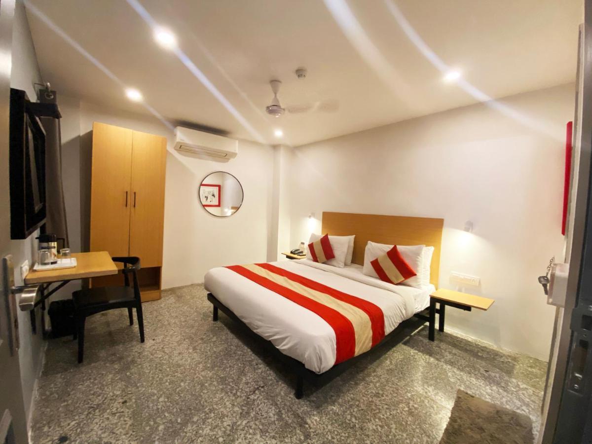 Hotel Golden Saffron By Qotel-Punjabi Bagh New Delhi Ngoại thất bức ảnh