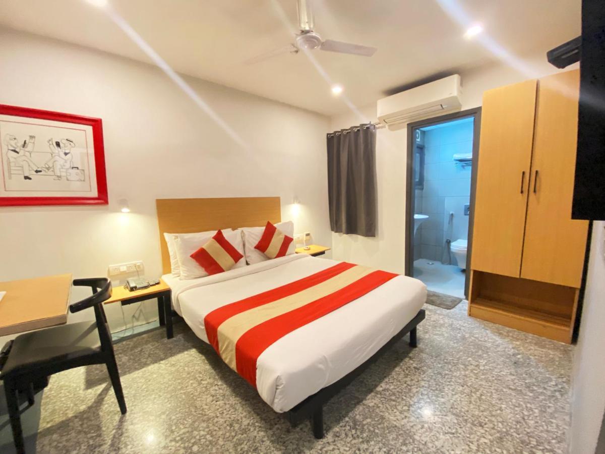 Hotel Golden Saffron By Qotel-Punjabi Bagh New Delhi Ngoại thất bức ảnh
