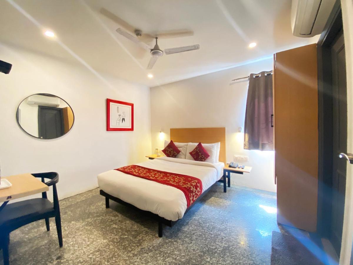 Hotel Golden Saffron By Qotel-Punjabi Bagh New Delhi Ngoại thất bức ảnh