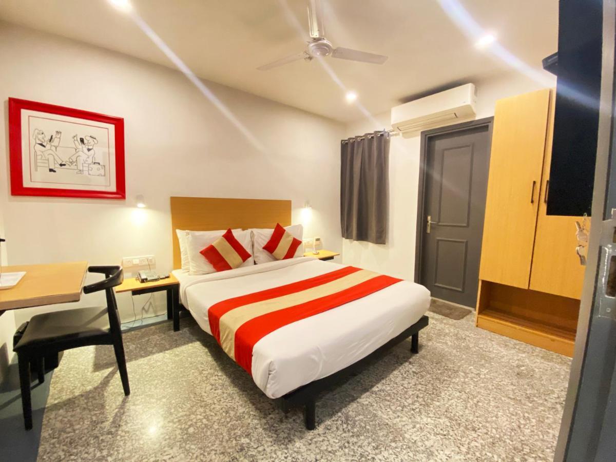 Hotel Golden Saffron By Qotel-Punjabi Bagh New Delhi Ngoại thất bức ảnh