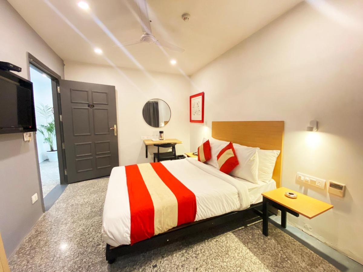 Hotel Golden Saffron By Qotel-Punjabi Bagh New Delhi Ngoại thất bức ảnh