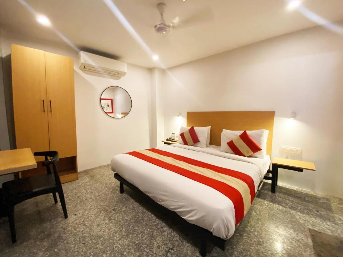 Hotel Golden Saffron By Qotel-Punjabi Bagh New Delhi Ngoại thất bức ảnh