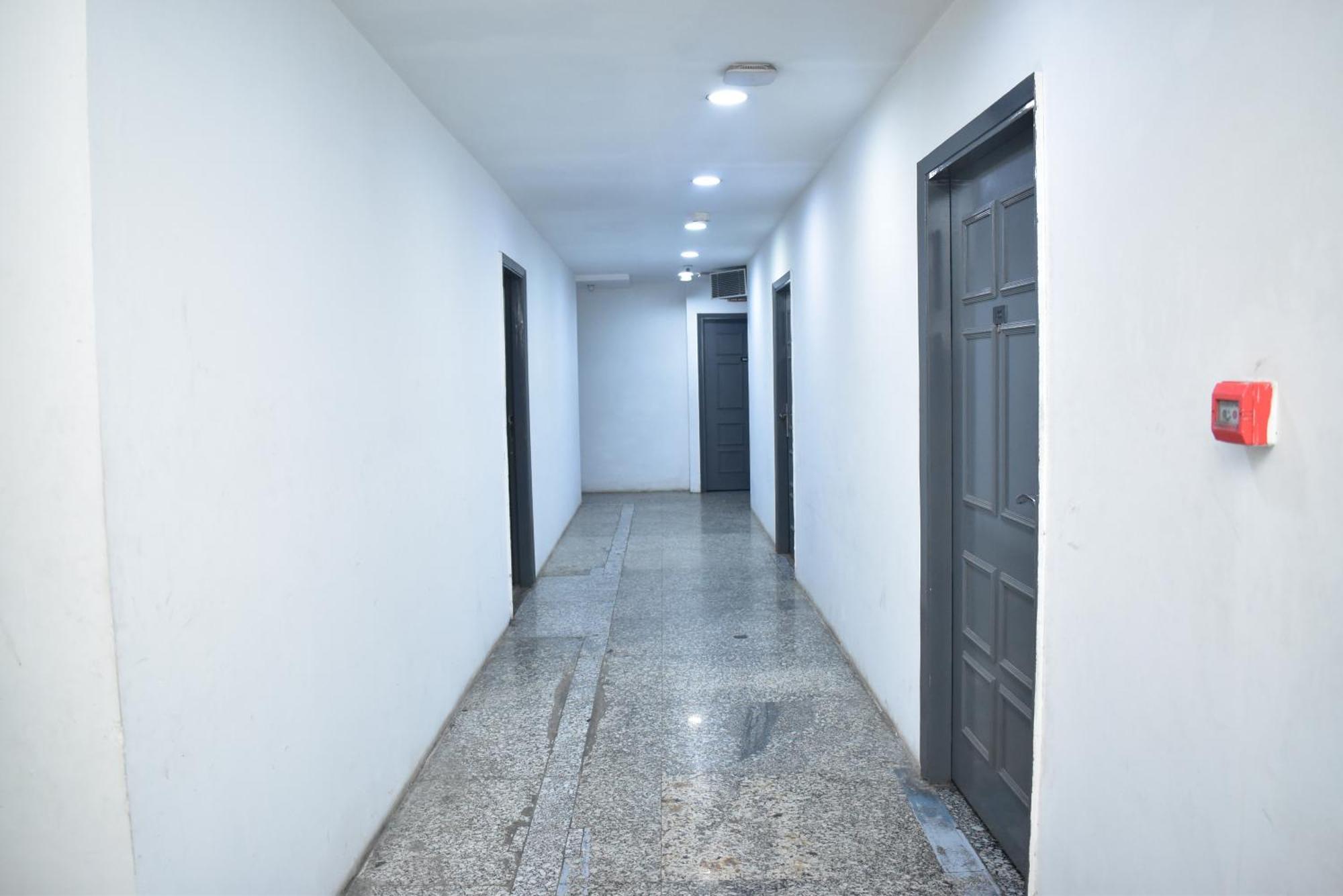 Hotel Golden Saffron By Qotel-Punjabi Bagh New Delhi Ngoại thất bức ảnh