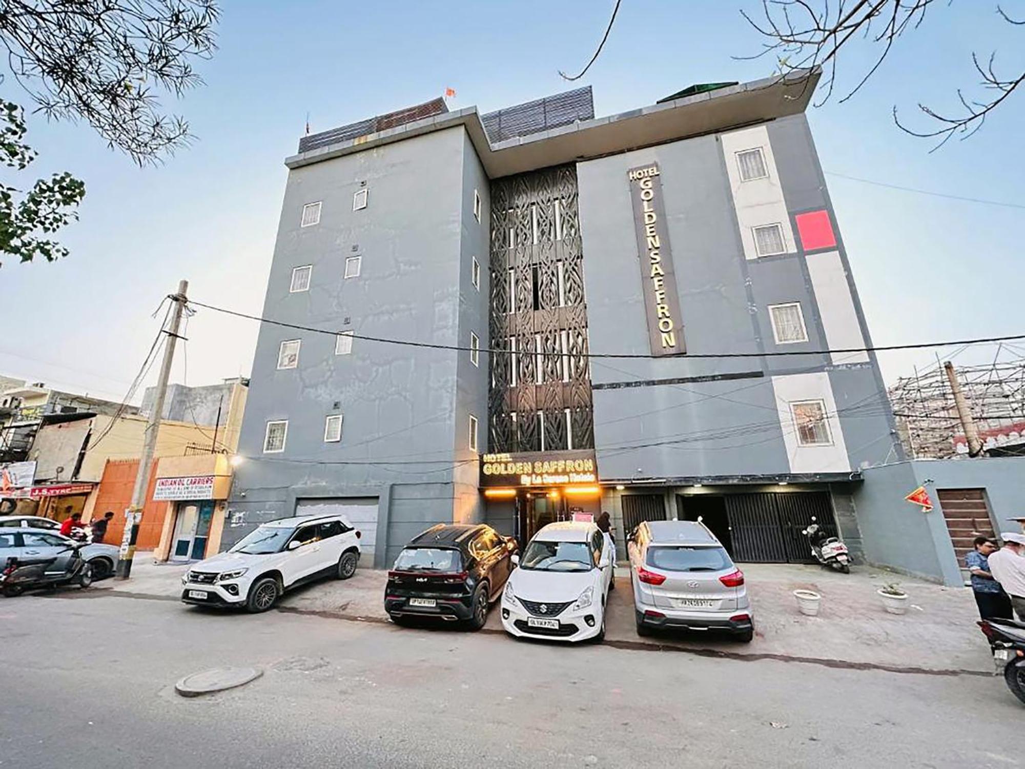 Hotel Golden Saffron By Qotel-Punjabi Bagh New Delhi Ngoại thất bức ảnh