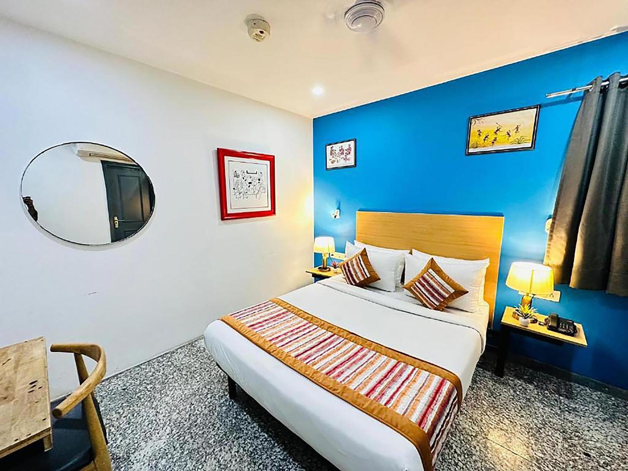 Hotel Golden Saffron By Qotel-Punjabi Bagh New Delhi Ngoại thất bức ảnh